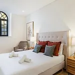 Guestready - A Secret Passage In Apartment