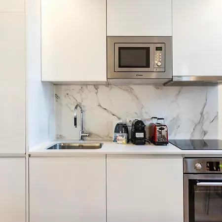 Guestready - A Secret Passage In