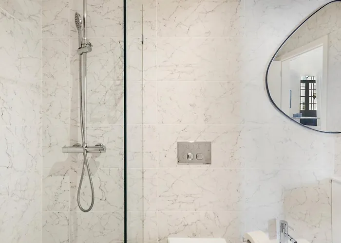 Guestready - A Secret Passage In *